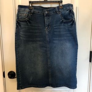 Midi denim skirt